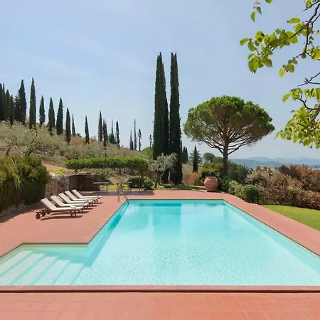 Villa Sleeps 6 Pool Wifi *